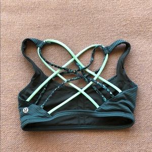 lululemon athletica Tops - ๐Lululemon free to be wild bra size 4 lululemon athletica Tops - ๐Lululemon free to be wild bra size 4